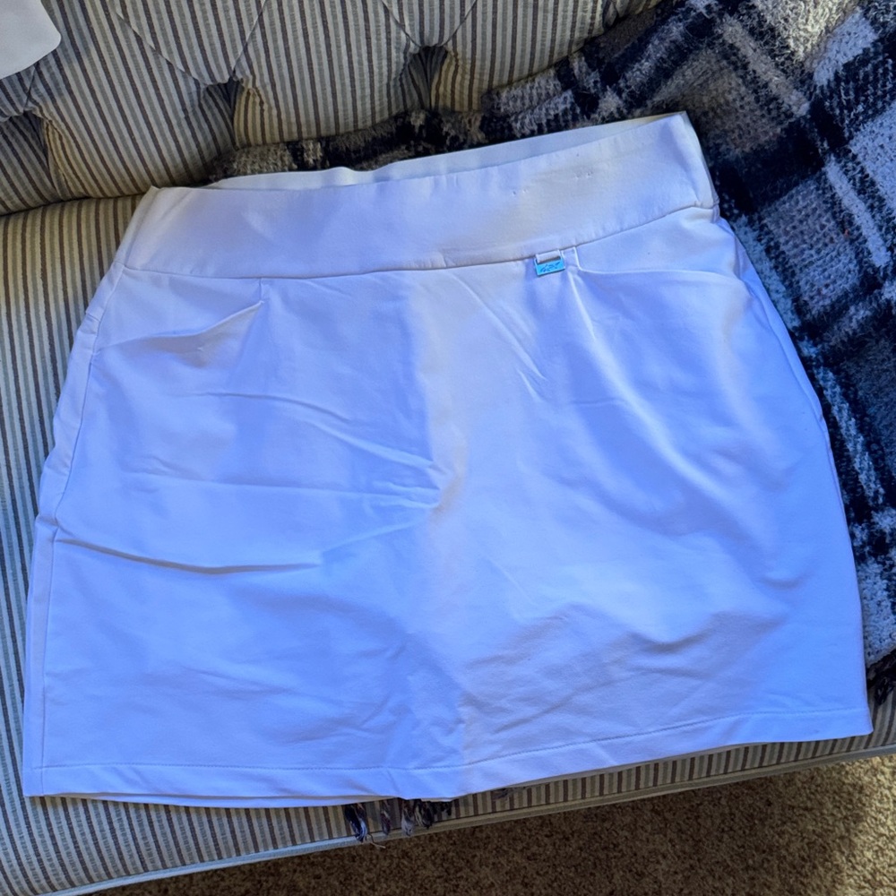 Greg Norman White Golf Skirt NWOT